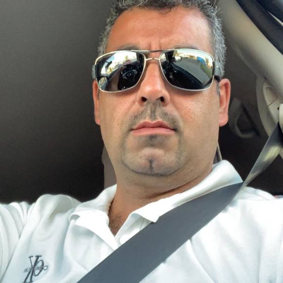 Meet your Posher, Ali - Picture 1 of 1